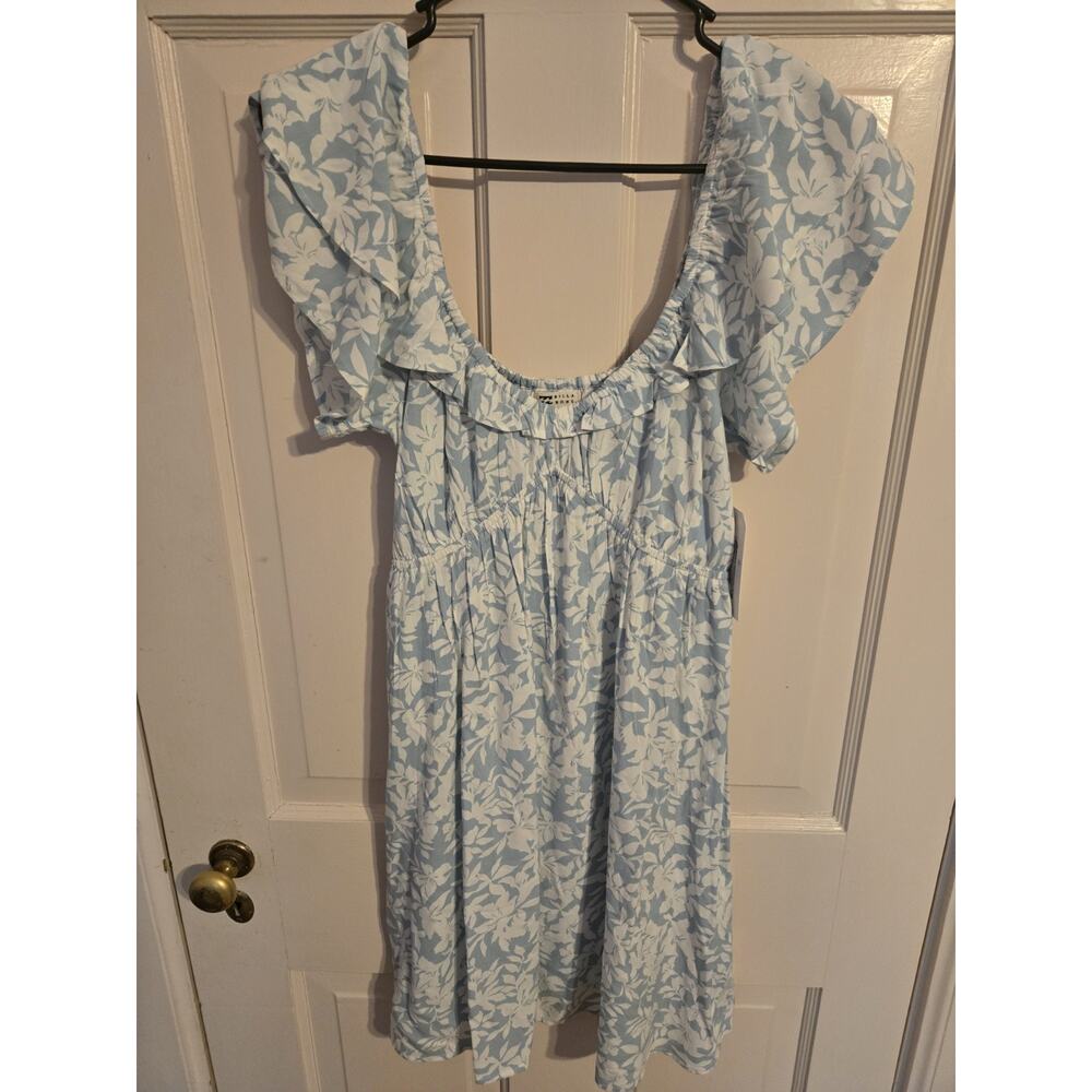 Billabong Women's Enchant Me Mini Dress Size M NWT